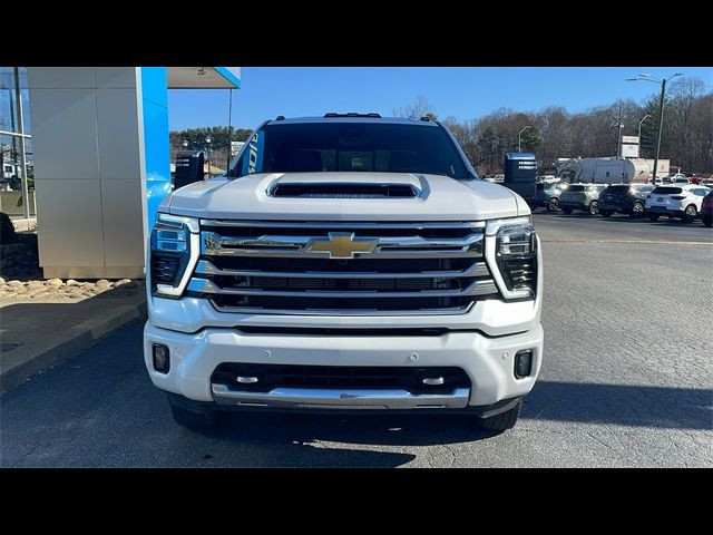 2025 Chevrolet Silverado 3500HD High Country