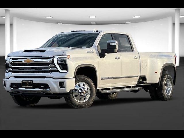 2025 Chevrolet Silverado 3500HD High Country