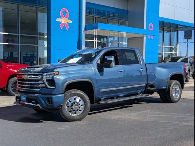 2025 Chevrolet Silverado 3500HD High Country