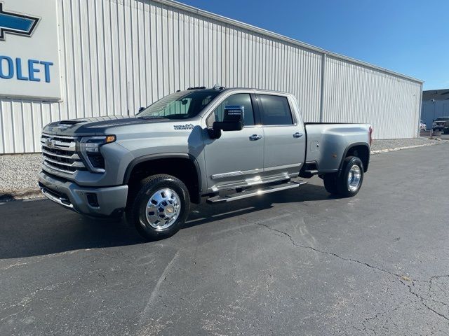 2025 Chevrolet Silverado 3500HD High Country