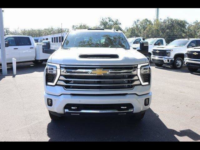 2025 Chevrolet Silverado 3500HD High Country