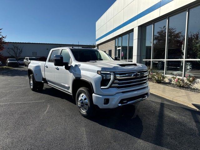 2025 Chevrolet Silverado 3500HD High Country