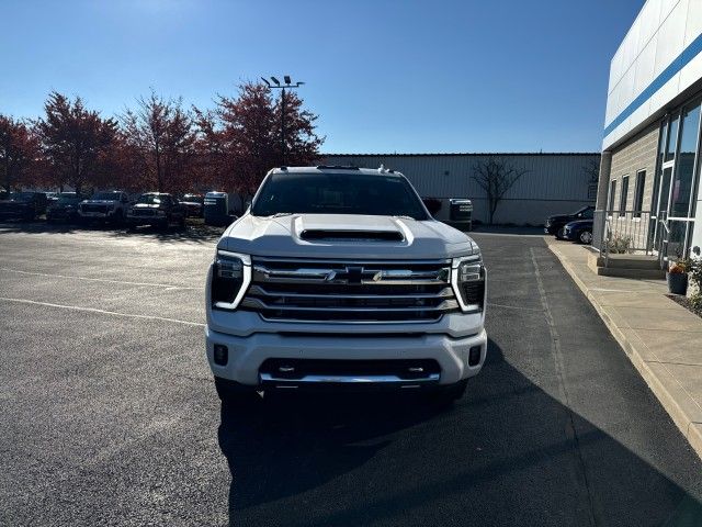 2025 Chevrolet Silverado 3500HD High Country