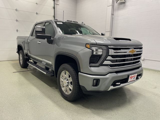 2025 Chevrolet Silverado 3500HD High Country