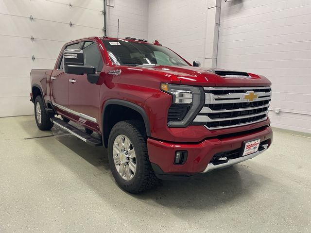 2025 Chevrolet Silverado 3500HD High Country