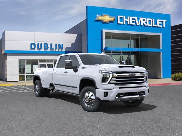 2025 Chevrolet Silverado 3500HD High Country