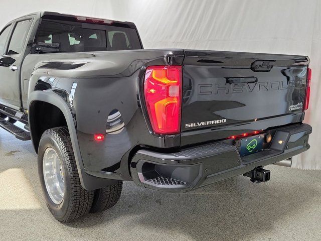 2025 Chevrolet Silverado 3500HD High Country