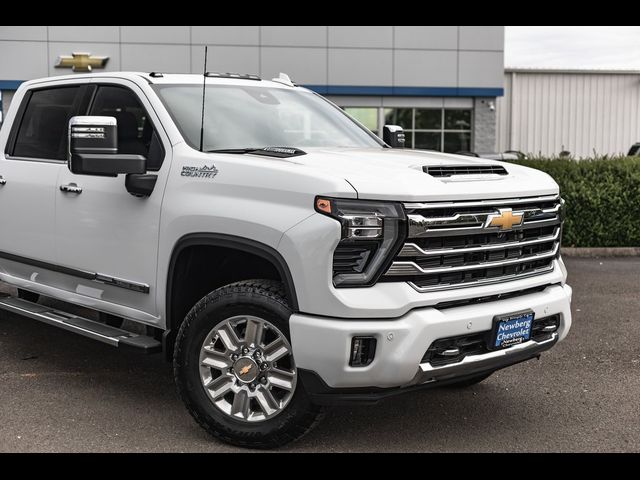 2025 Chevrolet Silverado 3500HD High Country