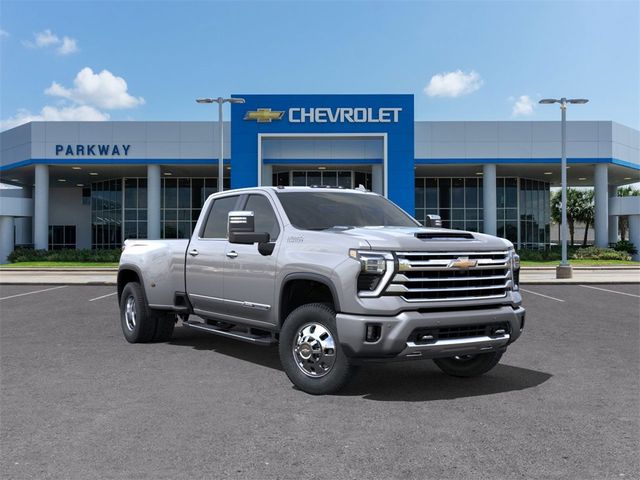 2025 Chevrolet Silverado 3500HD High Country