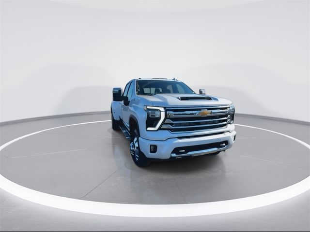 2025 Chevrolet Silverado 3500HD High Country