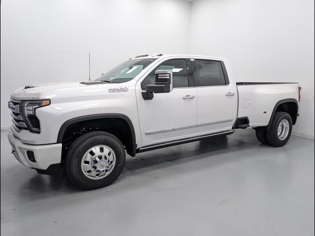 2025 Chevrolet Silverado 3500HD High Country