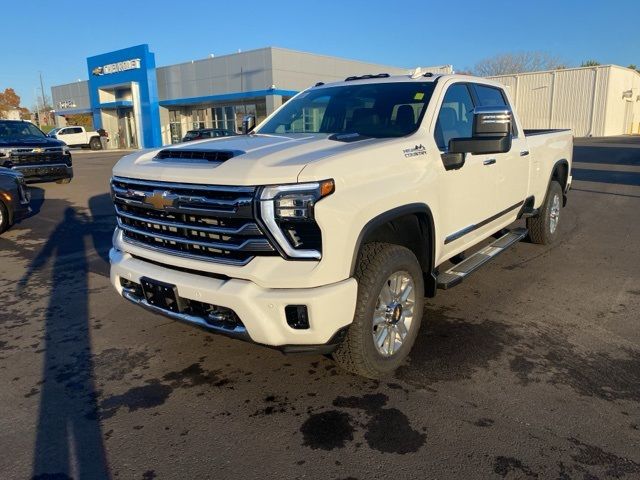 2025 Chevrolet Silverado 3500HD High Country