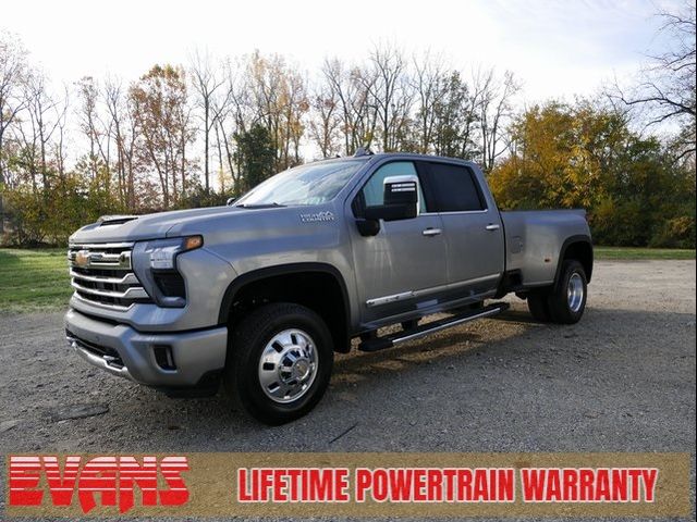 2025 Chevrolet Silverado 3500HD High Country