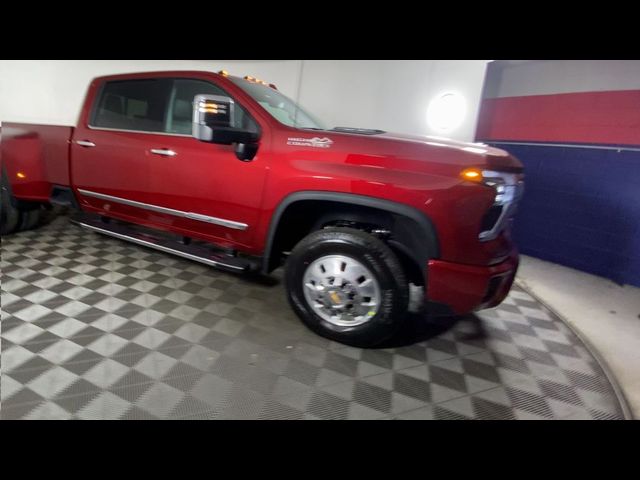 2025 Chevrolet Silverado 3500HD High Country