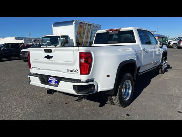 2025 Chevrolet Silverado 3500HD High Country