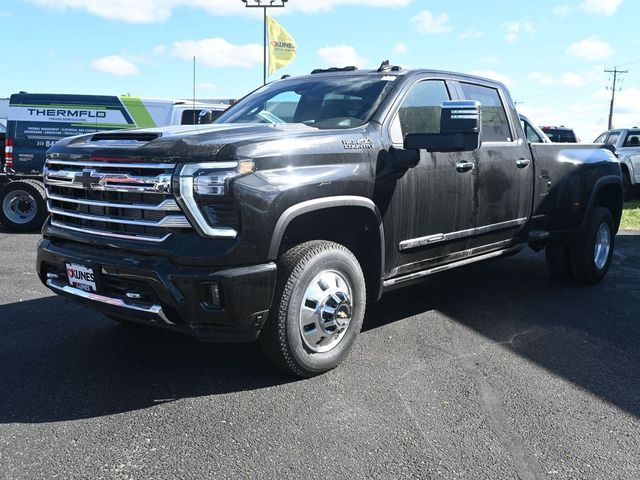 2025 Chevrolet Silverado 3500HD High Country