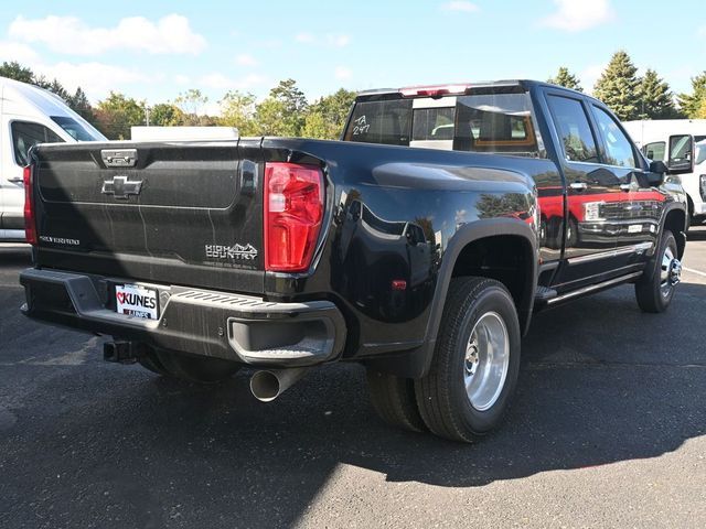 2025 Chevrolet Silverado 3500HD High Country