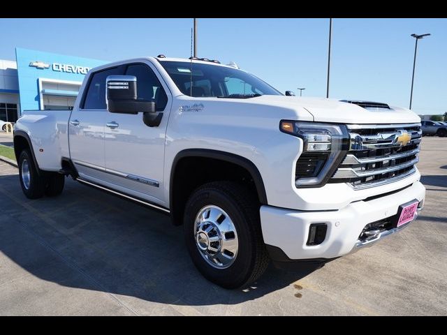 2025 Chevrolet Silverado 3500HD High Country