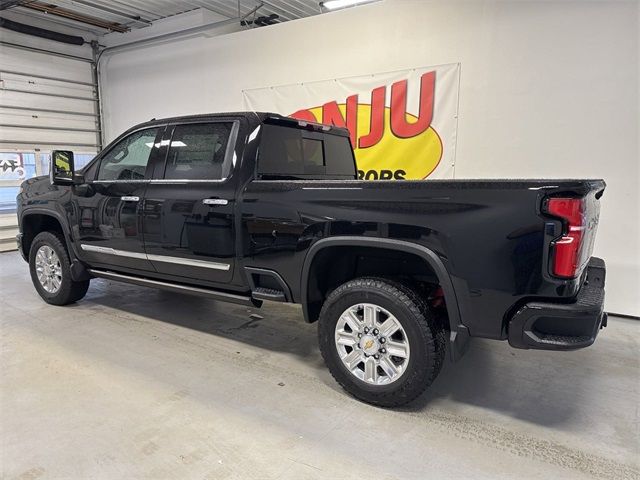 2025 Chevrolet Silverado 3500HD High Country