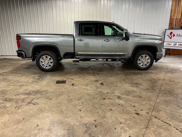 2025 Chevrolet Silverado 3500HD High Country