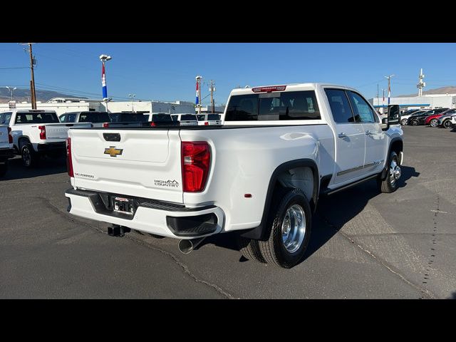 2025 Chevrolet Silverado 3500HD High Country