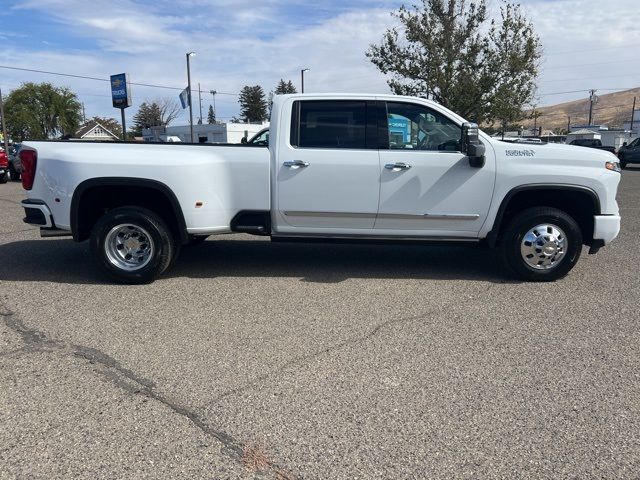 2025 Chevrolet Silverado 3500HD High Country