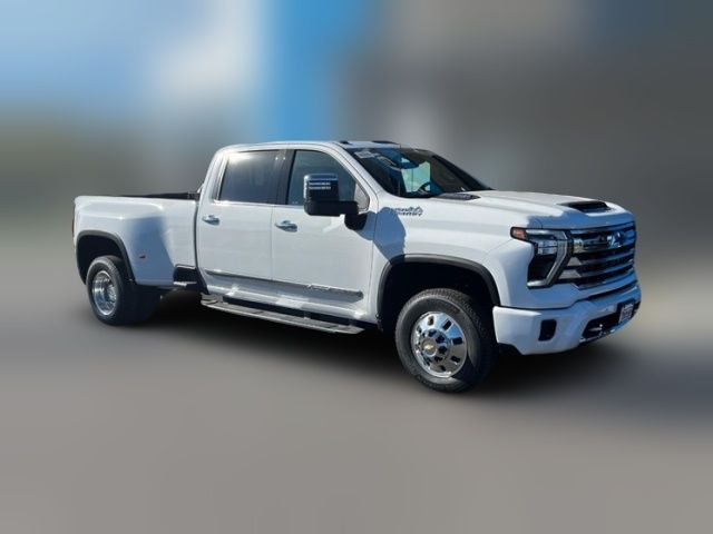 2025 Chevrolet Silverado 3500HD High Country