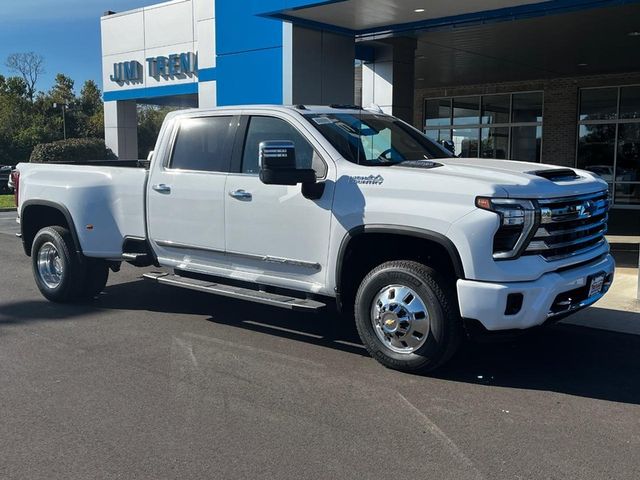 2025 Chevrolet Silverado 3500HD High Country