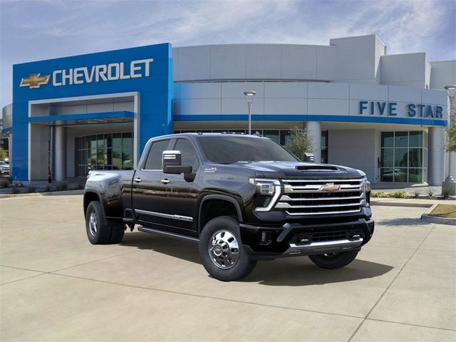 2025 Chevrolet Silverado 3500HD High Country