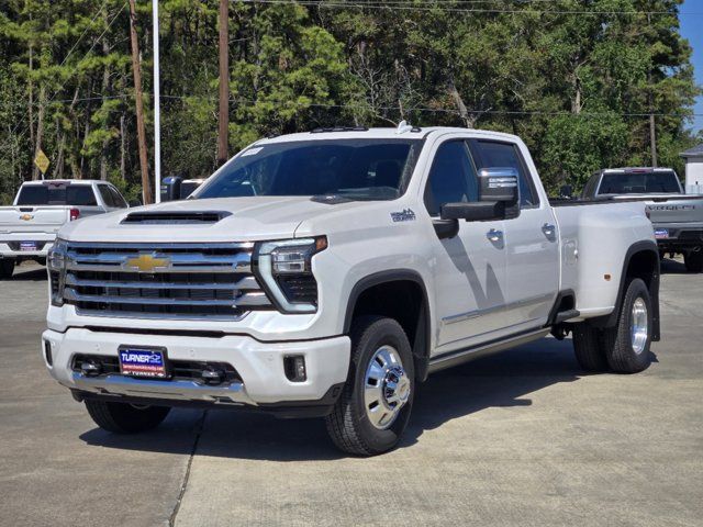 2025 Chevrolet Silverado 3500HD High Country