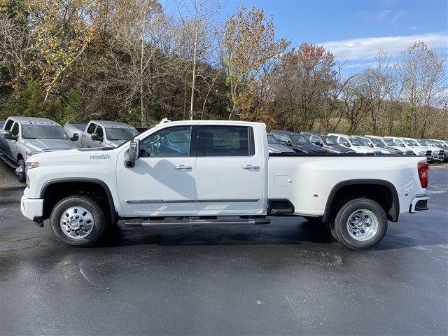 2025 Chevrolet Silverado 3500HD High Country