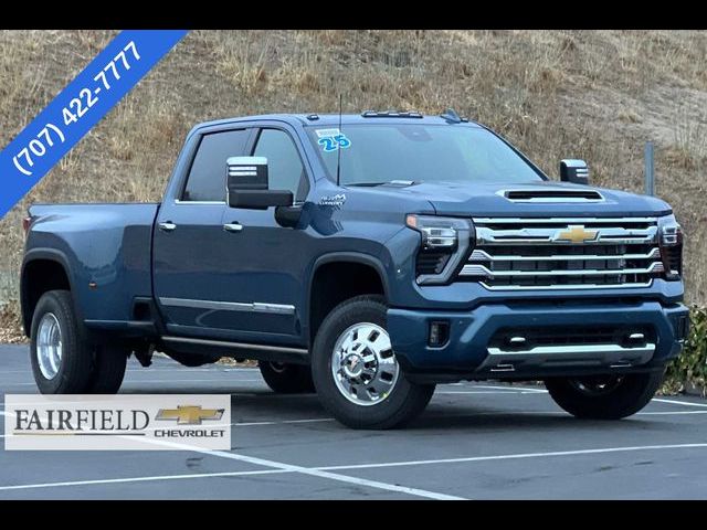 2025 Chevrolet Silverado 3500HD High Country