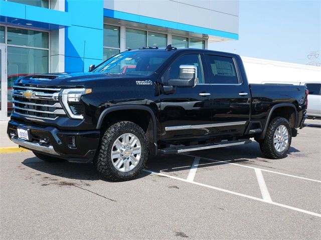 2025 Chevrolet Silverado 3500HD High Country