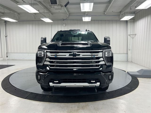 2025 Chevrolet Silverado 3500HD High Country