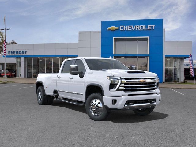 2025 Chevrolet Silverado 3500HD High Country