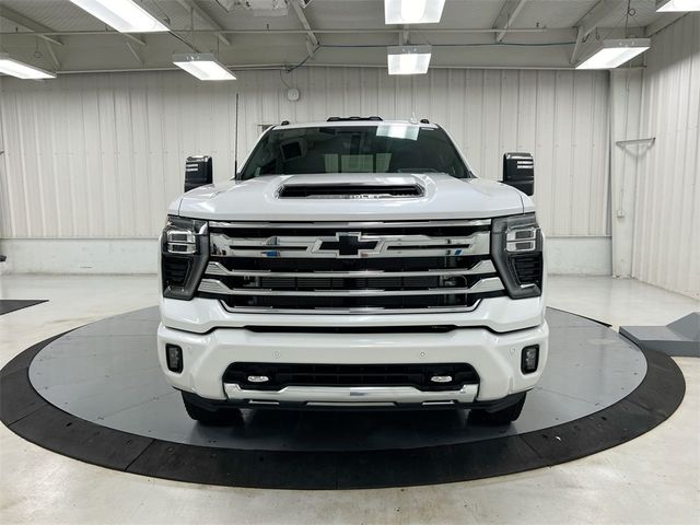 2025 Chevrolet Silverado 3500HD High Country