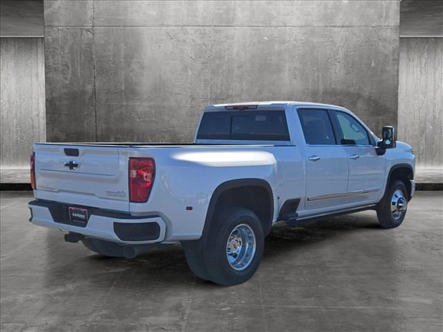 2025 Chevrolet Silverado 3500HD High Country