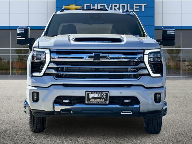 2025 Chevrolet Silverado 3500HD High Country