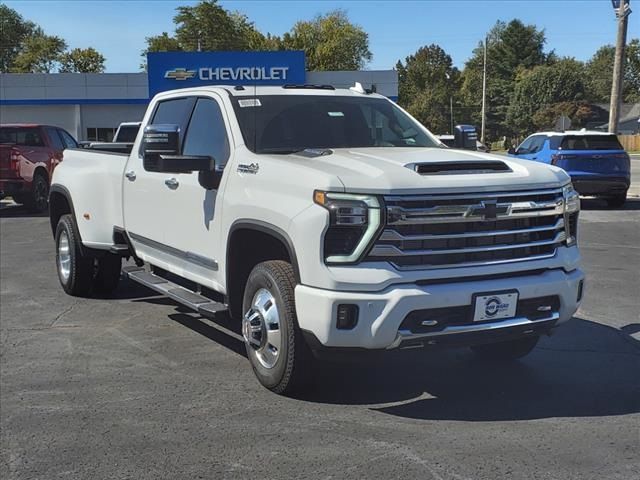 2025 Chevrolet Silverado 3500HD High Country