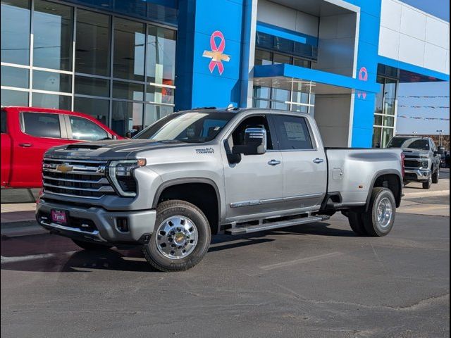 2025 Chevrolet Silverado 3500HD High Country