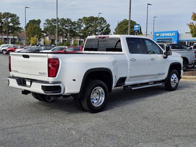 2025 Chevrolet Silverado 3500HD High Country