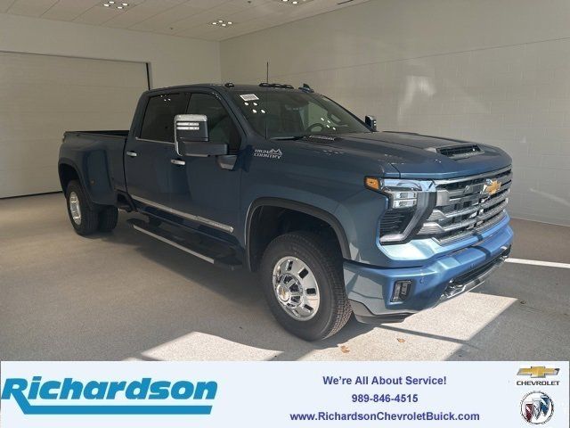 2025 Chevrolet Silverado 3500HD High Country