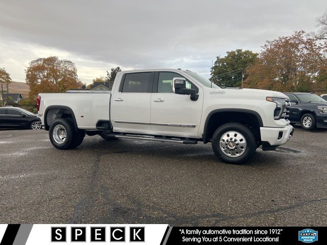 2025 Chevrolet Silverado 3500HD High Country