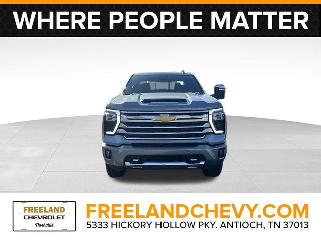 2025 Chevrolet Silverado 3500HD High Country