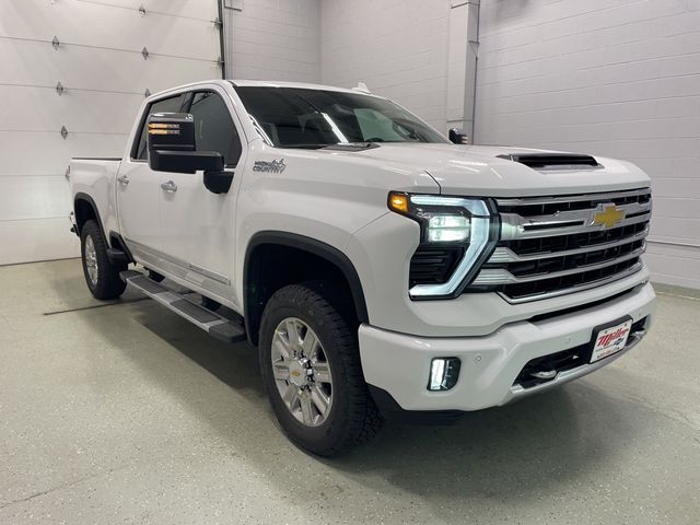 2025 Chevrolet Silverado 3500HD High Country