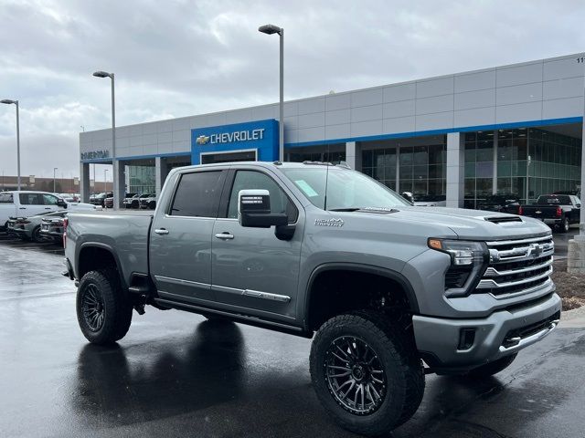 2025 Chevrolet Silverado 3500HD High Country