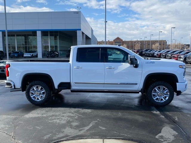 2025 Chevrolet Silverado 3500HD High Country