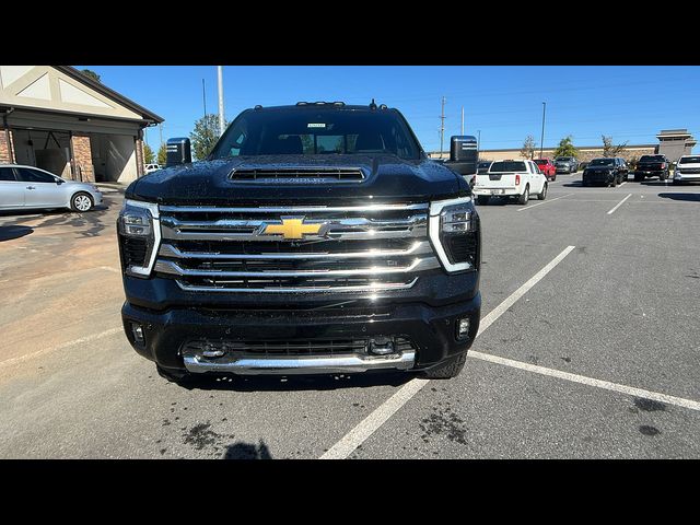 2025 Chevrolet Silverado 3500HD High Country