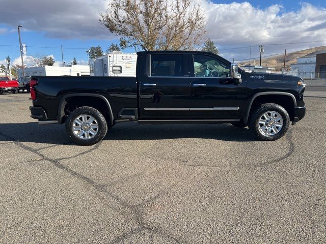 2025 Chevrolet Silverado 3500HD High Country