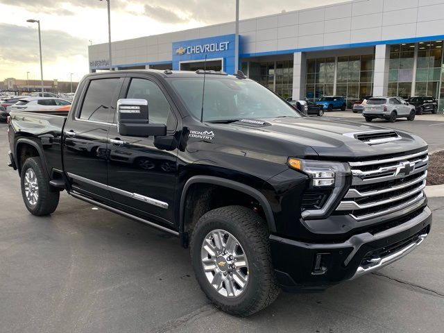 2025 Chevrolet Silverado 3500HD High Country